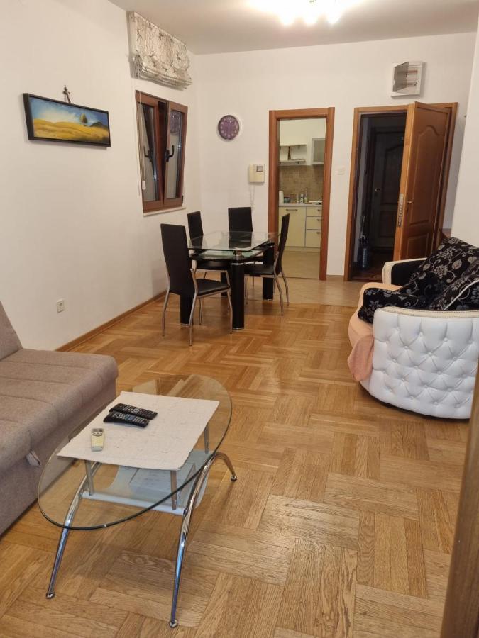 Apartments Sneza Risan Kültér fotó